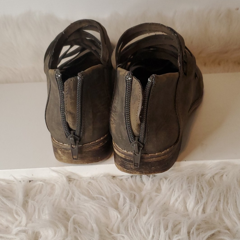 Shredded booties - Picture 2 of 6